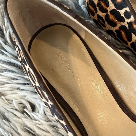 Ann Taylor Animal Leopard Print Dyed Calf Hair Heels Size 8.5 - Picture 3 of 6